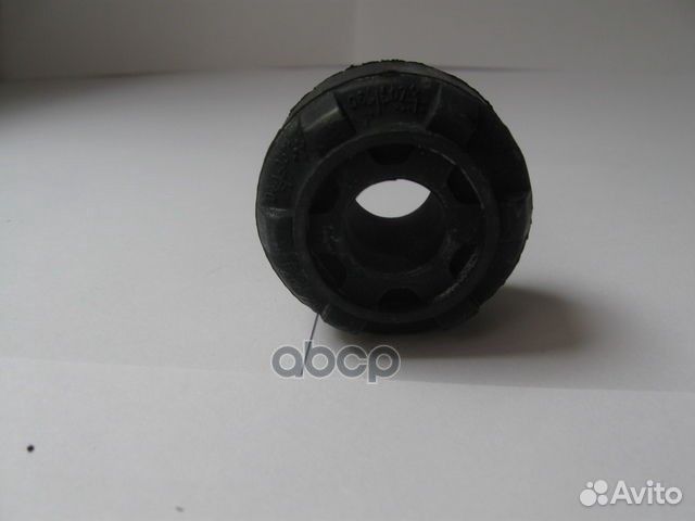 Втулка амортизатор задний Hyundai/Оригинал/ 553