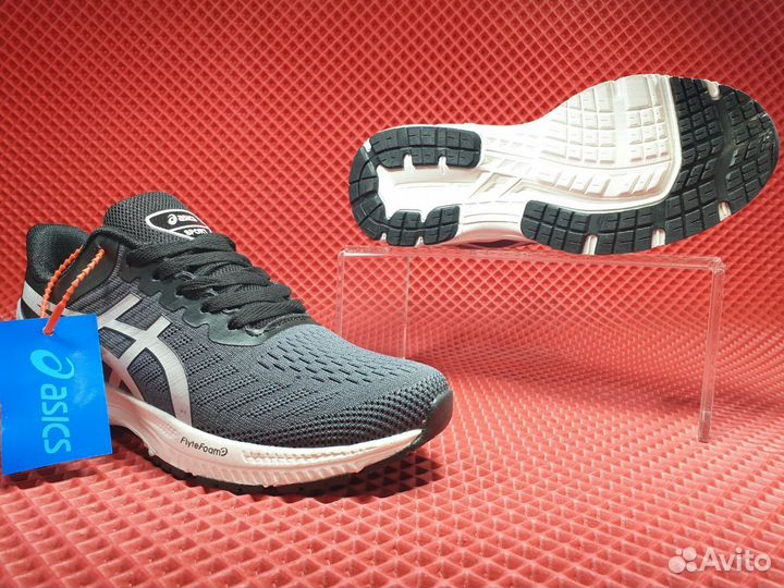 Кроссовки мужские Asics