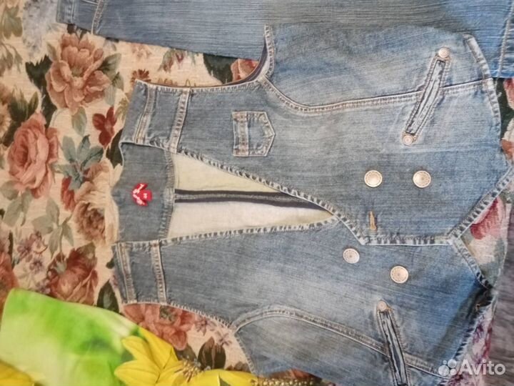 Джинсовый костюм