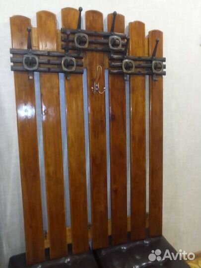 Вешалка в прихожую