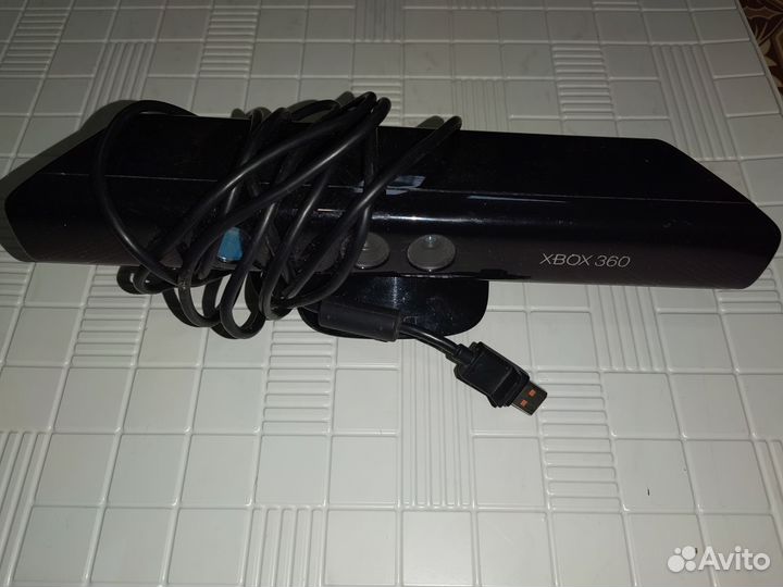 Игровая приставка Microsoft Xbox 360 250Gb+Kinect