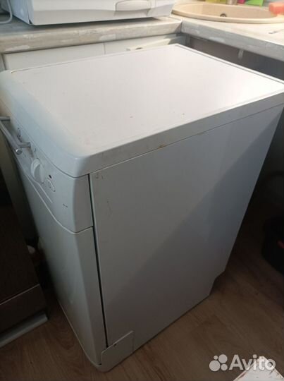 Посудомоечная машина Indesit IDL 40,неисправна