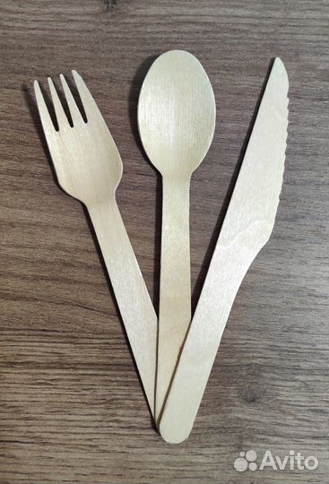 Деревянные ложки, вилки, ножи