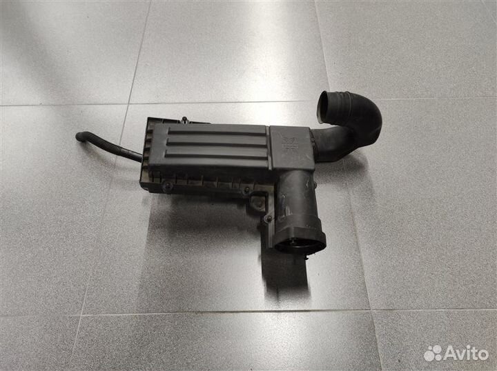 Корпус воздушного фильтра Vw Golf 6 Gti