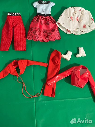 Лот одежды для барби