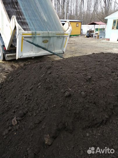 Чернозем в мешках и валом