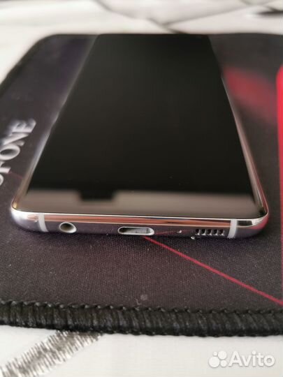 Samsung Galaxy S10, 8/128 ГБ