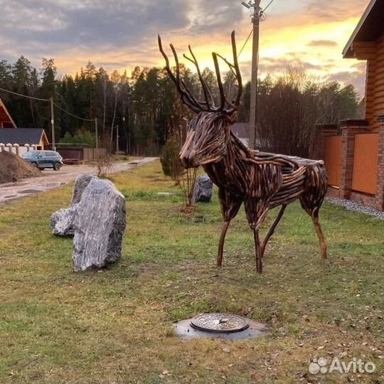 Скульптуры ручной работы из веток