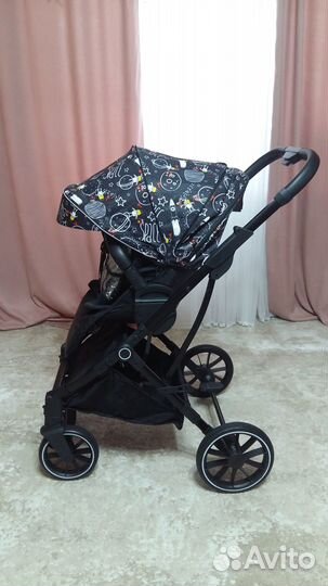 Детская прогулочная легкая коляска