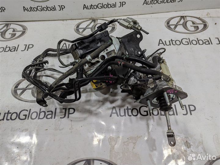 Цилиндр тормозной главный Toyota Estima