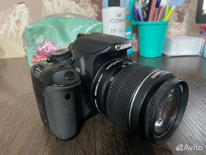 Canon EOS 650D с объективом
