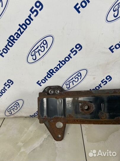 Усилитель бампера передний Hyundai I20 PB 2009