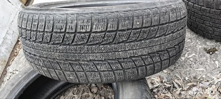 Goodyear Ice Navi Zea 225/55 R17