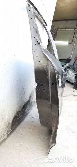 Задняя правая дверь рено аркана