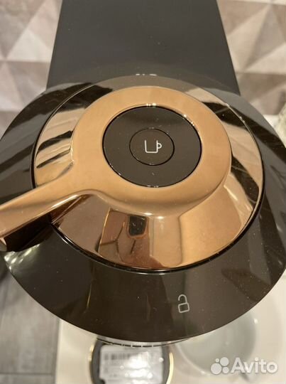 Капсульная кофеварка Nespresso NV120 + капсулы