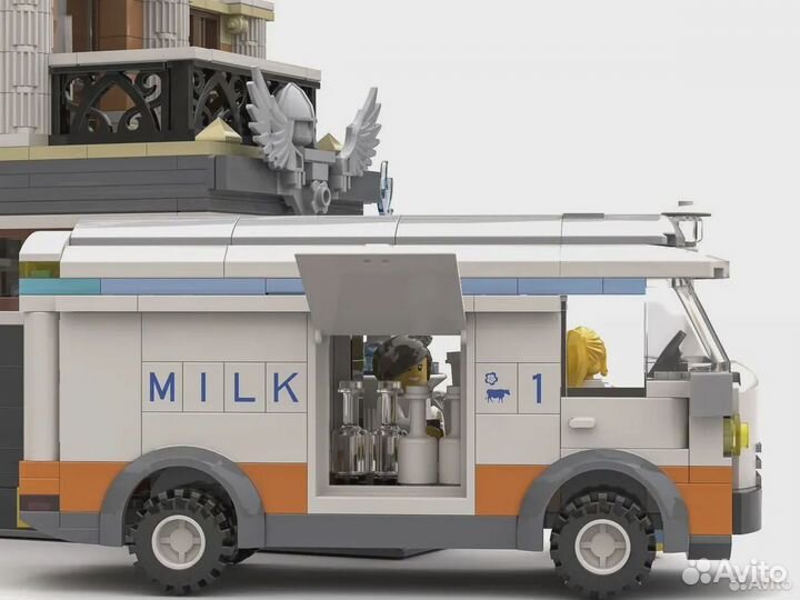 Lego - Creator (Площадь фонтанов)