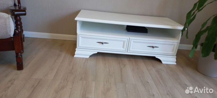 Тумба под телевизор бу