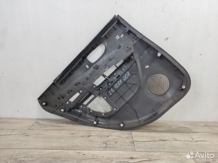 Обшивка двери задней правой Wingroad Вингроуд Y12