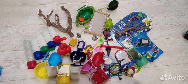 Игрушки, аксессуары для попугаев