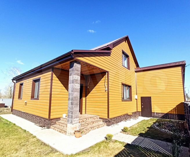 Коттедж 120 м² на участке 8 сот.