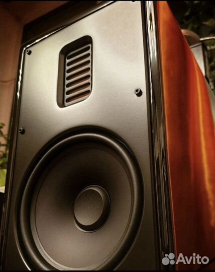 Полочная акустика Martin Logan Motion 35XTi