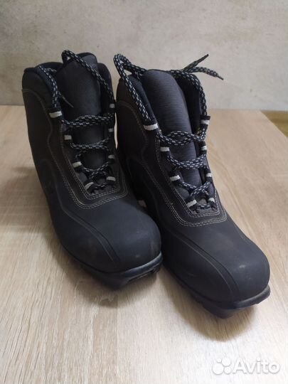 Ботинки лыжные