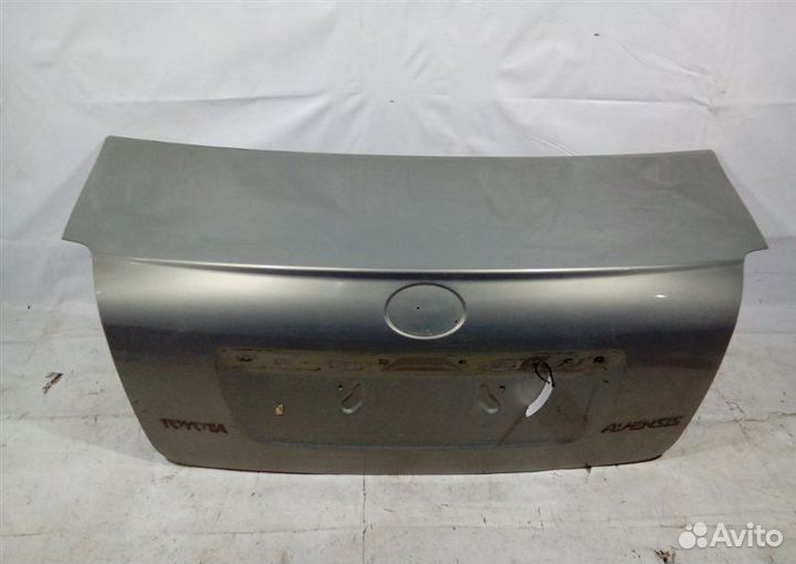 Крышка багажника Toyota Avensis 2 T250 2003-2009