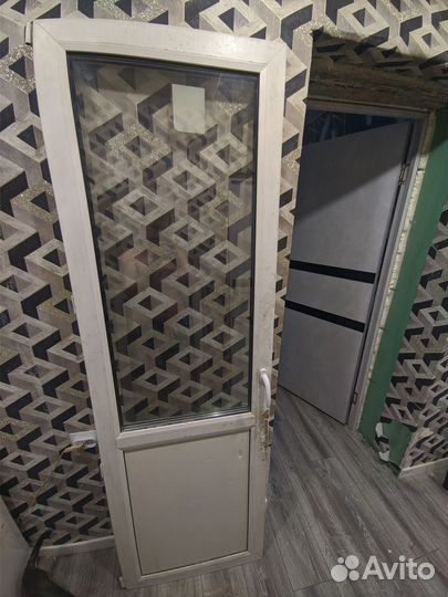 Продам оконный блок (пластиковый), на балкон