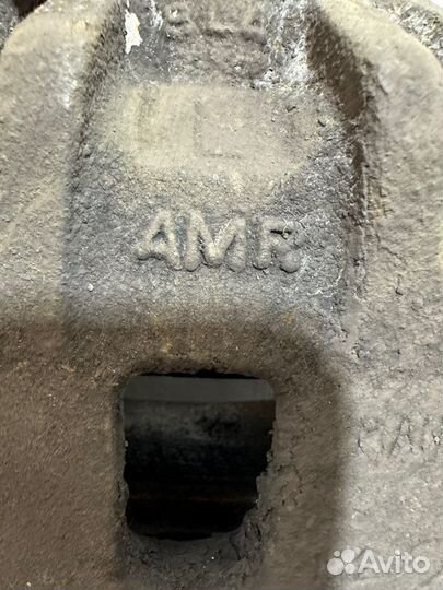 Суппорт передний левый Kia Soul AM G4FC 2009