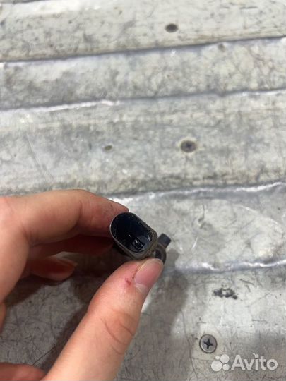 Датчик abs задний правый Volkswagen Polo 5 CFN 1