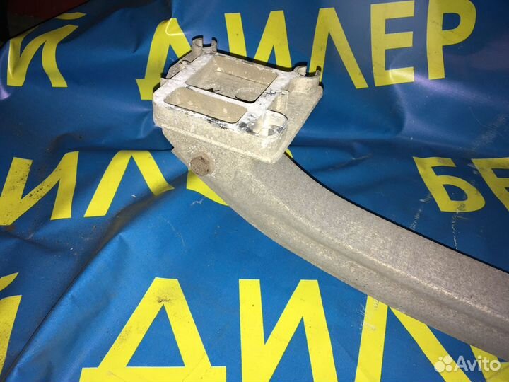 Усилитель заднего бампера Renault Megane 2 седан