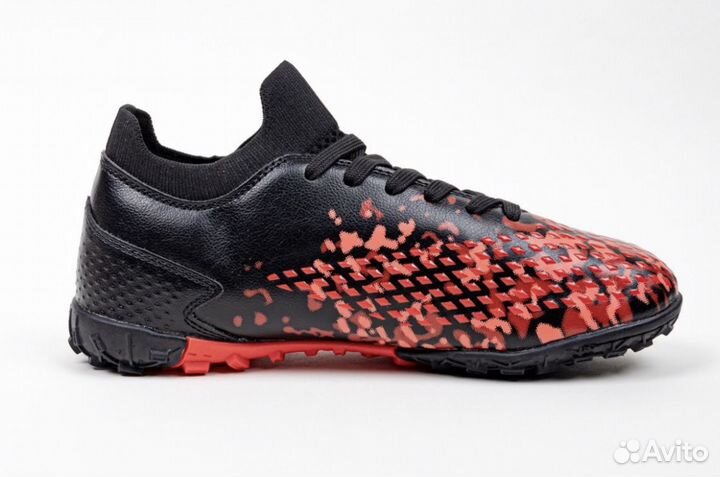 Футбольная обувь сороконожки