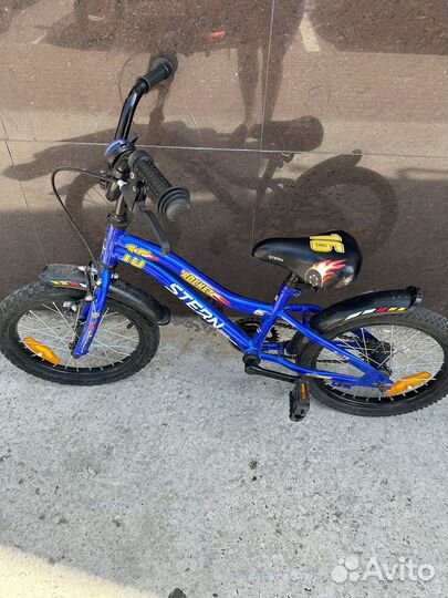 Детский велосипед четырехколесный