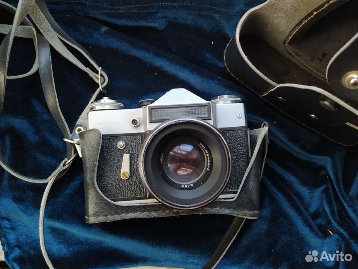 Фотоаппараты Зенит- Е, смена, вилия авто и др