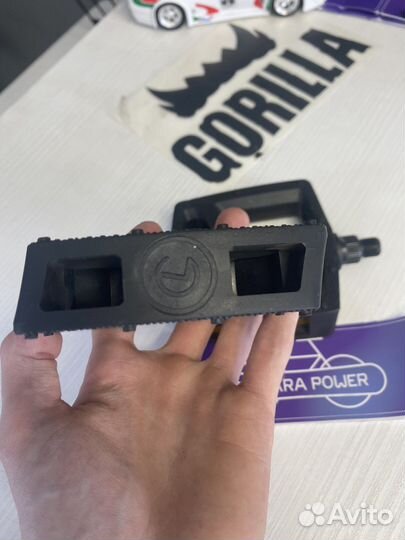 Педали для велосипеда