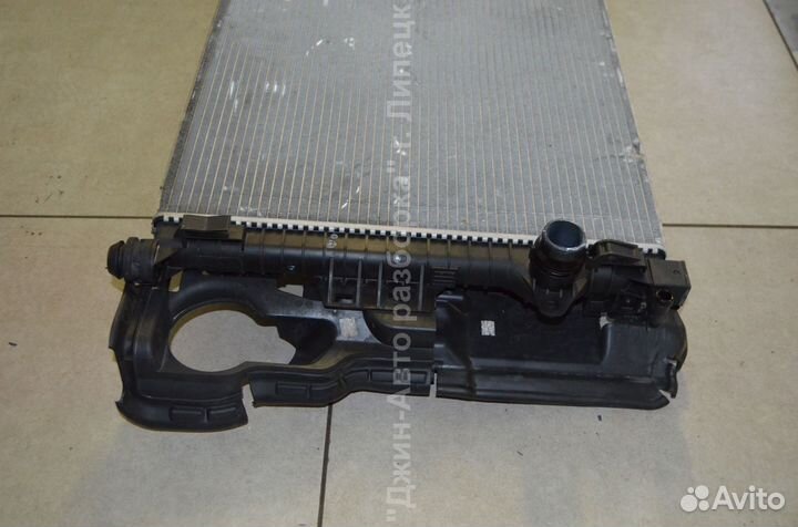 Радиатор охлаждения Volvo XC70 s80 v70 focus 3