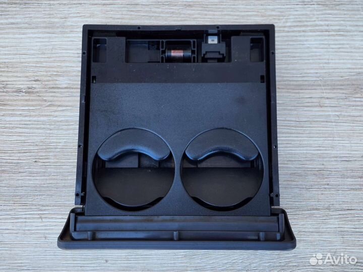 Подстаканник Hyundai Elantra 3 XD J3