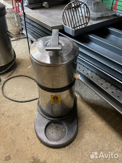 Соковыжималка для цитрусовых Quamar T94