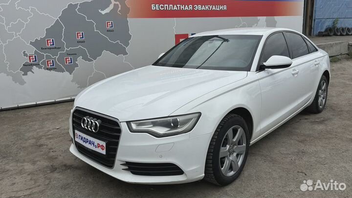 Воздуховод радиатора правый Audi A6 (C7) 4G0121284