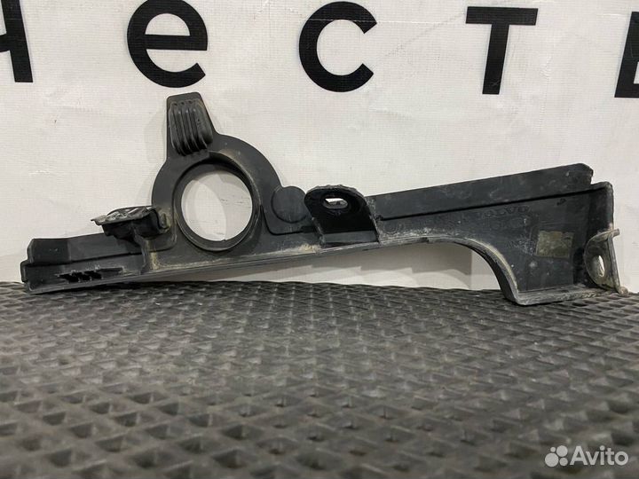 Накладка бампера Volvo FMX 84161423