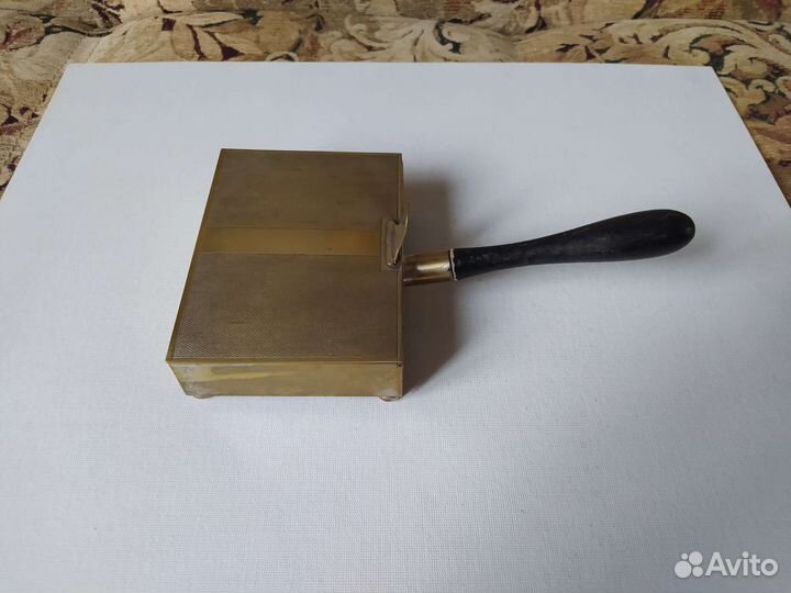 Совок с крышкой Франция