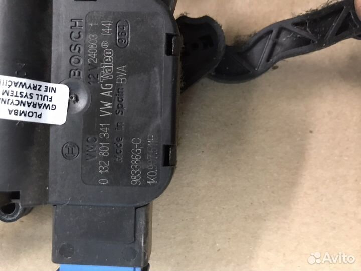 Сервопривод заслонки отопителя VW Tiguan