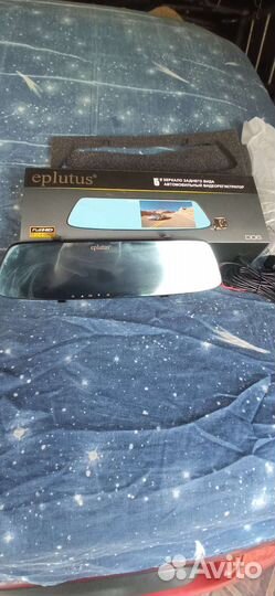 Видеорегистратор -зеркало с камерой заднего вида