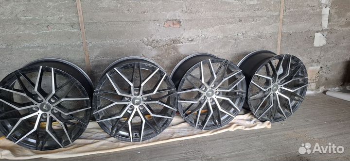 Литые диски r 18