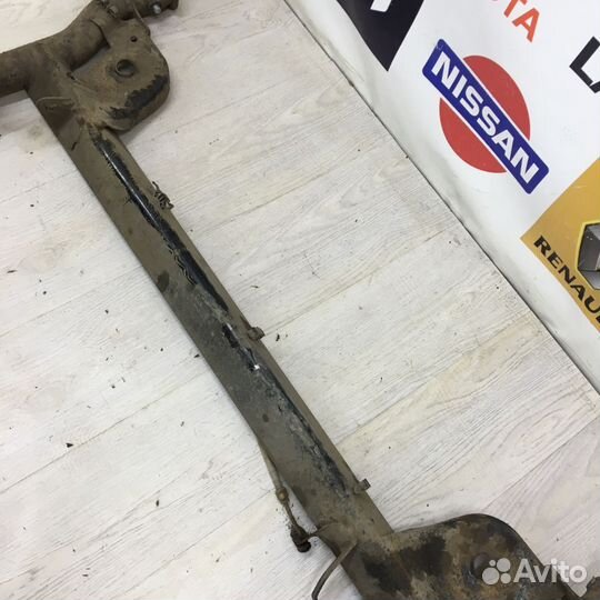 Балка подвески зад Renault symbol