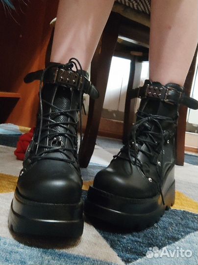 Ботинки на платформе новые 37-38 демисезонные