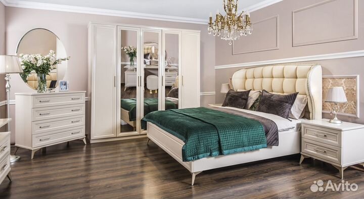 Спальный гарнитур