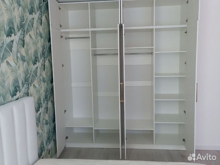 Шкаф на заказ в гостиную