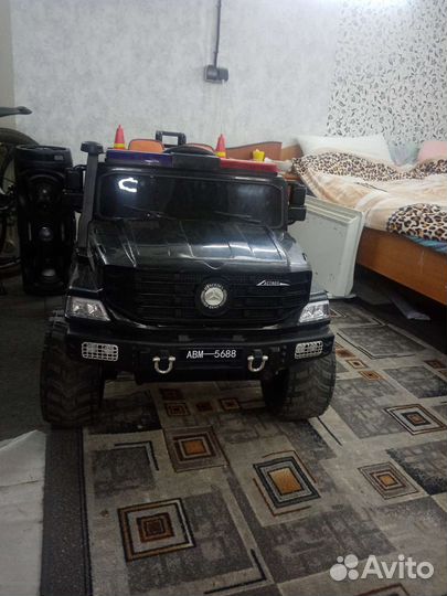 Электромобиль