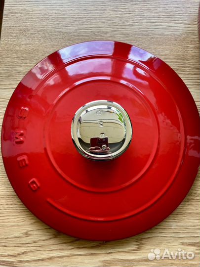 Кастрюля чугунная Smeg 4.2л